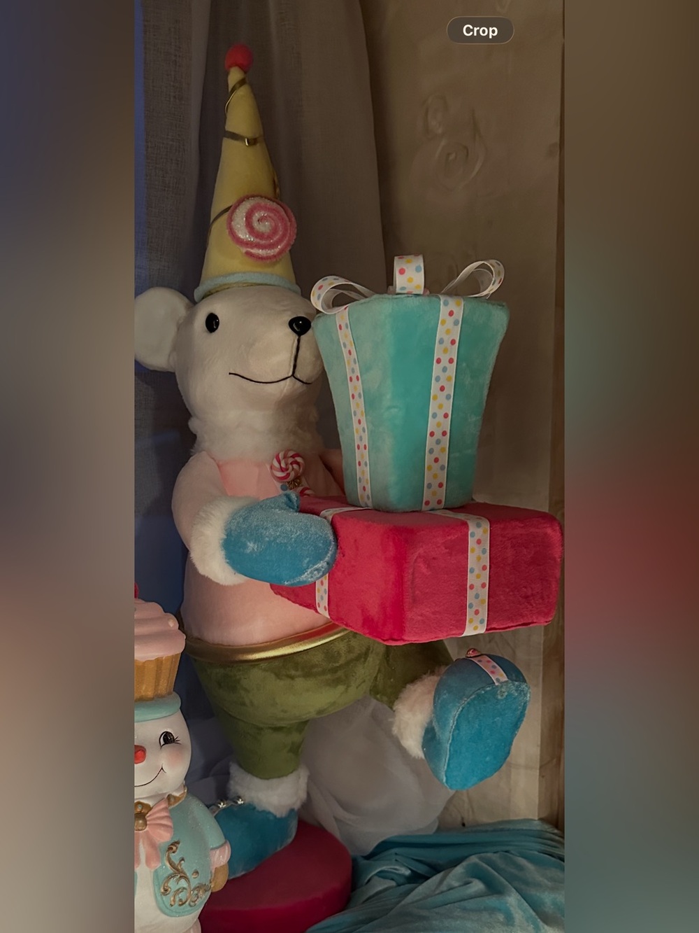 December Diamonds 💎 Mouse Holding Gifts Pastel Colors